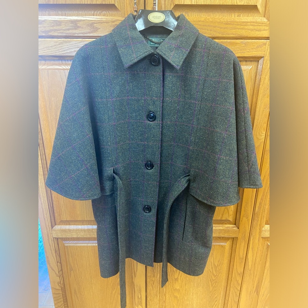 Mucros Weavers Ireland Wool Cape
